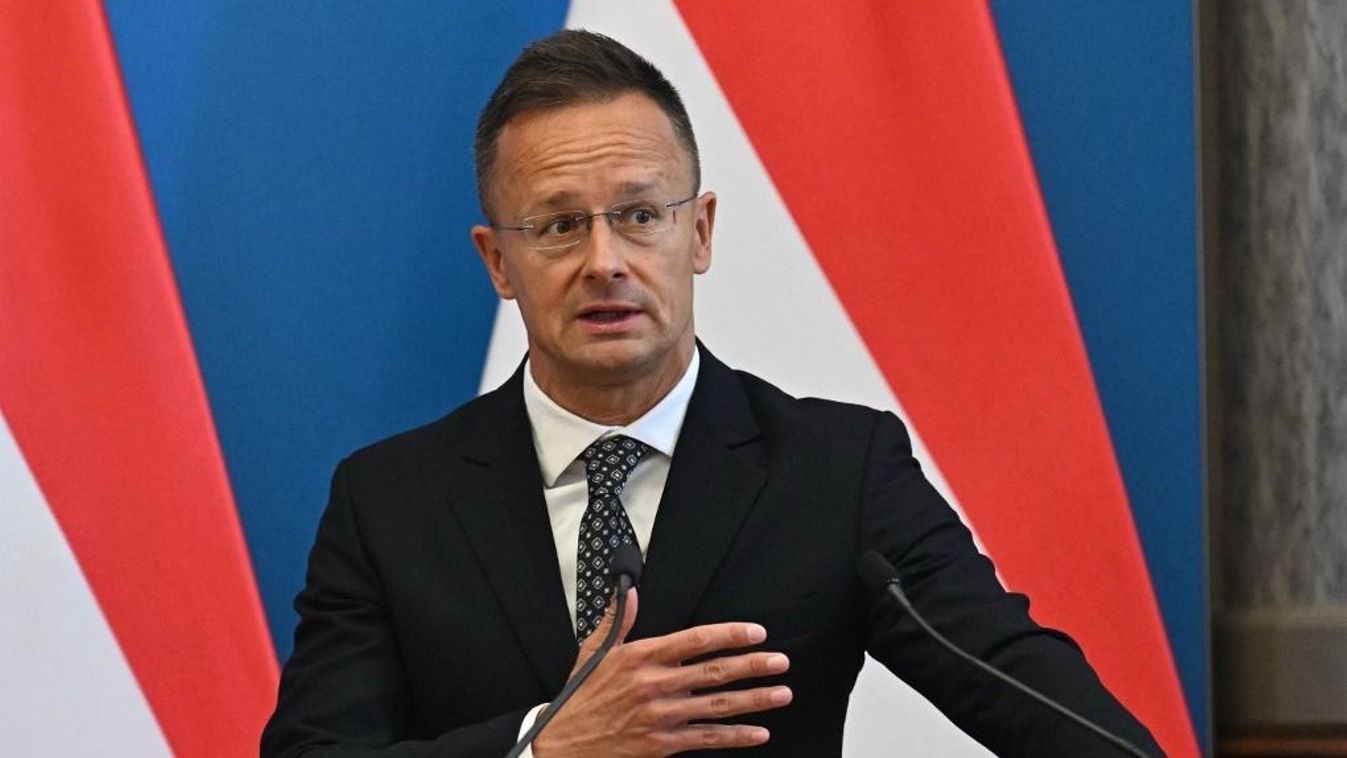 Szijjártó Péter: Tavaly átlagosan három és fél naponta sikerült megállapodást kötni újabb beruházásokról Kép