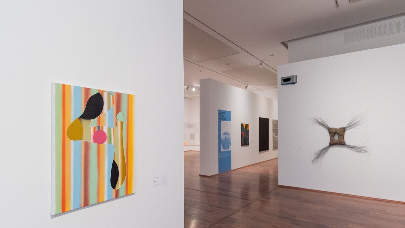 Az MNB letéti adományaiból nyílt kiállítás Debrecenben