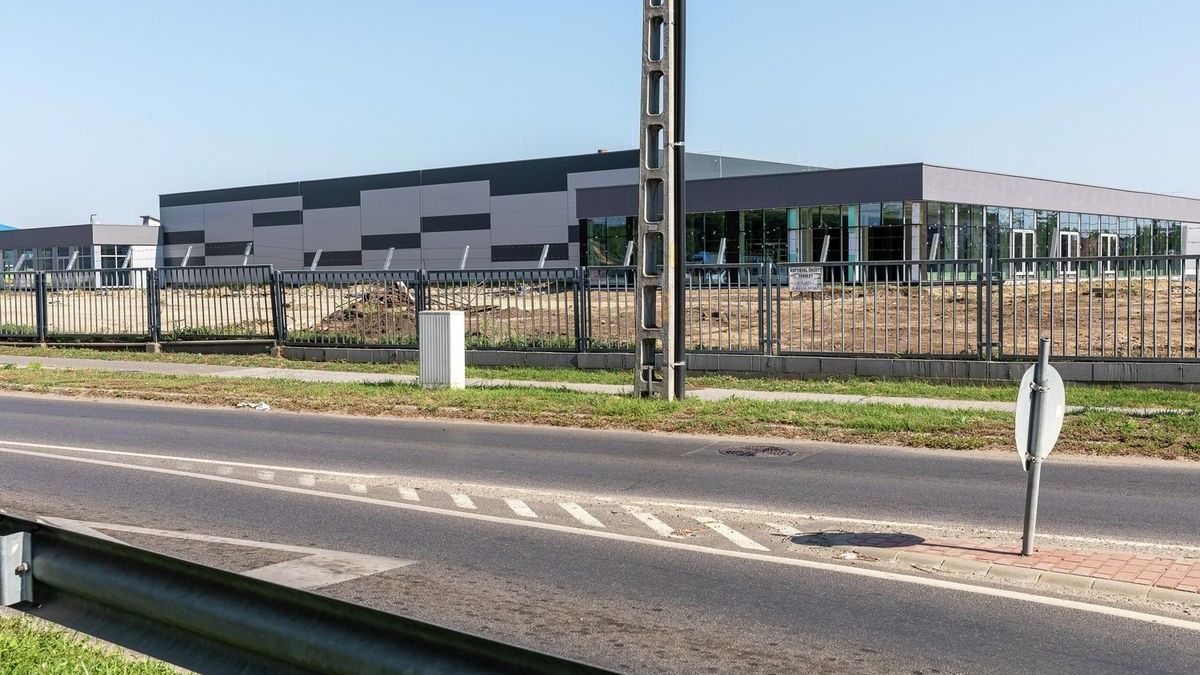 Kiszivárgott, mi lesz a Diószegi úti körforgalomnál lévő épület sorsa