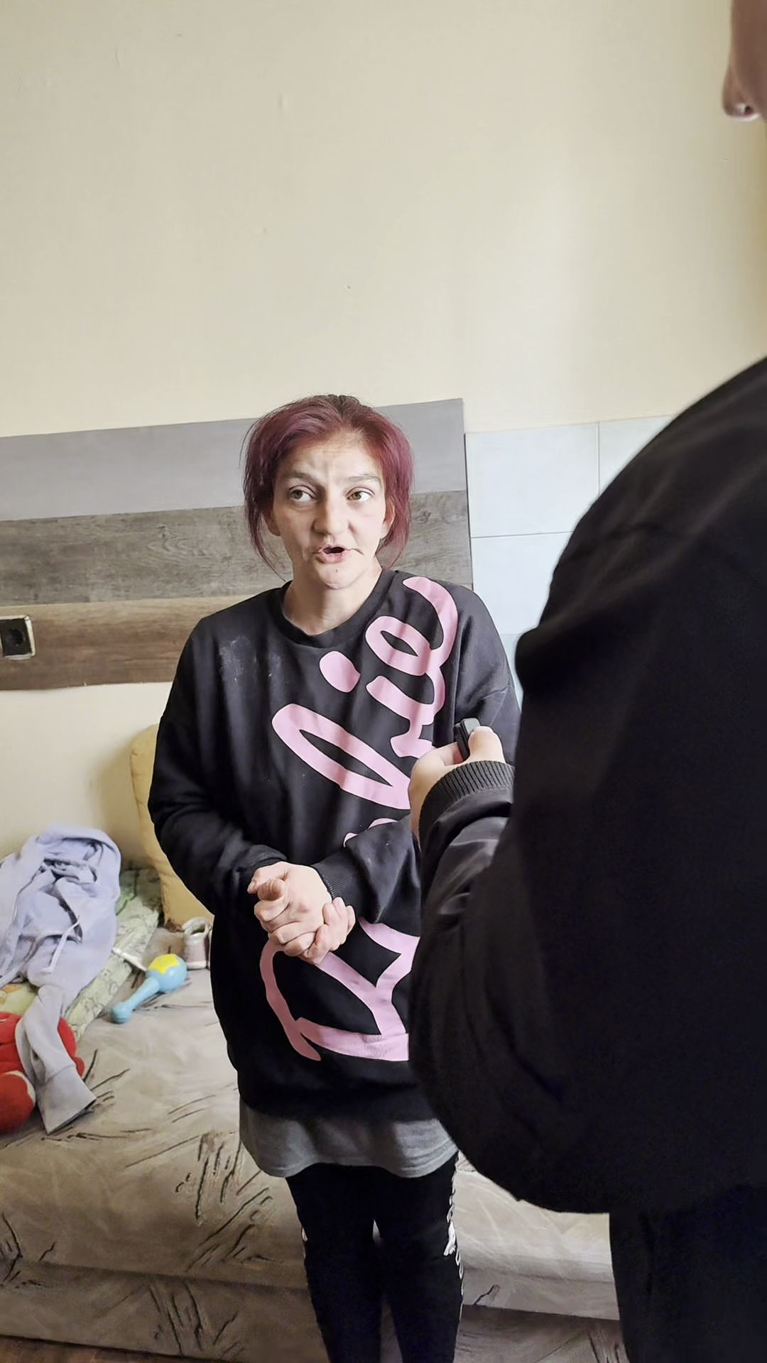 Az édesanya elmondta, Tompa Enikő azt ígérte, segít nekik visszakapni a nevelőszülőkhöz került gyermekeit