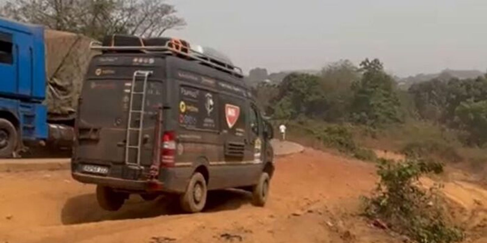 Nagyon kemény menet volt: ennyi minden történt a Tankcsapdával a Budapest-Bamako-ralin