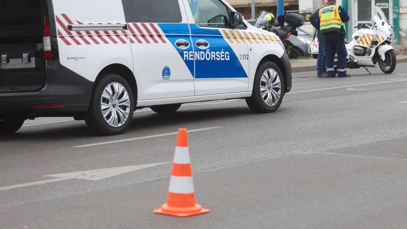 Haon Négyes karambol történt Debrecenben, megsérült egy motoros, a buszok ...