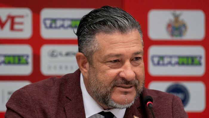 Derült égből villámcsapás: Ike Thierry Zaengel visszatérhet?