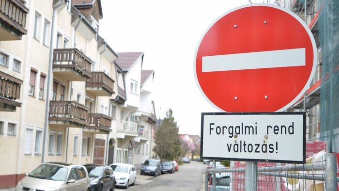 Hónapokra lezárják a belváros egy részét, megszűnik a közlekedés ezen a hajdú-bihari területen