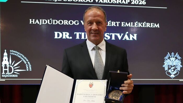 A hajdú-bihari városért végzett munkájáért ismerték el a volt fideszes országgyűlési képviselőt