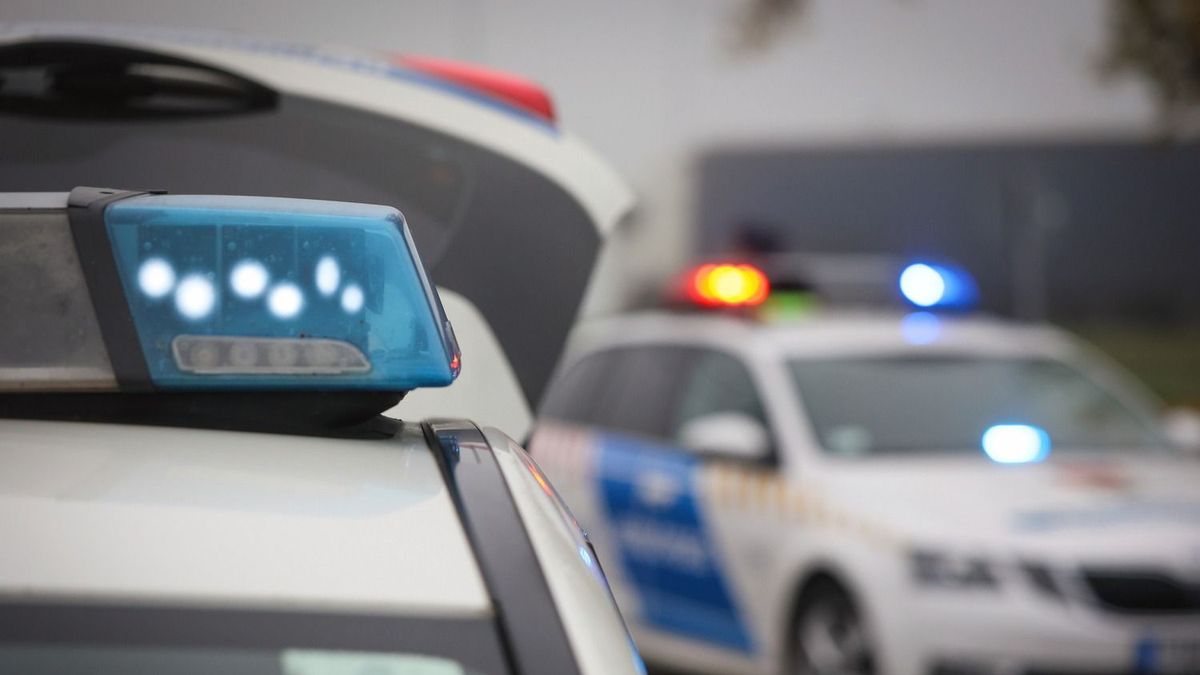 Baleset történt Hajdú-Biharban! Két autó ütközött össze, majd árokban kötöttek ki