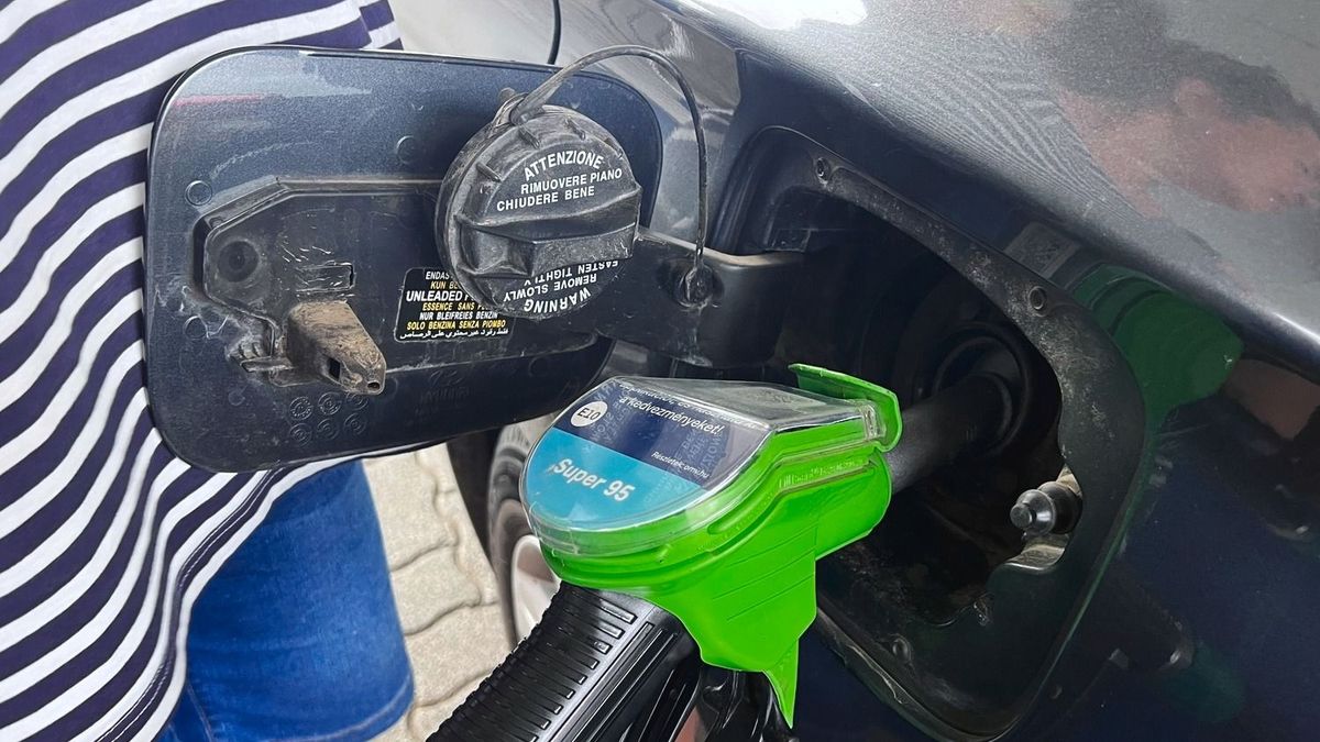 Maximum ennyi liter, és nincs tovább! Ezen a debreceni kúton már az üzemanyagot korlátozzák
