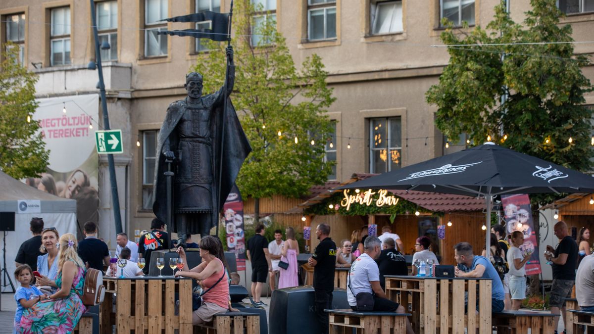 A debreceniek egyik kedvenc rendezvénye lesz? Ilyen volt az első Gin Fesztivál – fotókkal