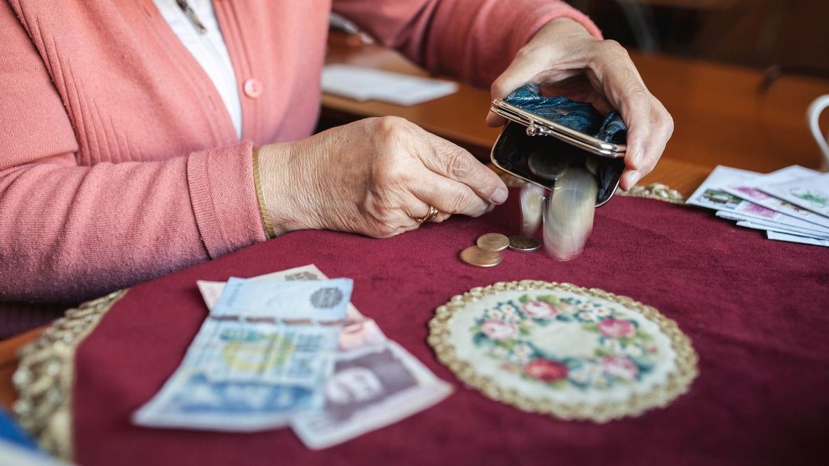 Kevesen tudnak róla, de létezik nyugdíjas segély – Akár több tízezer forint is járhat