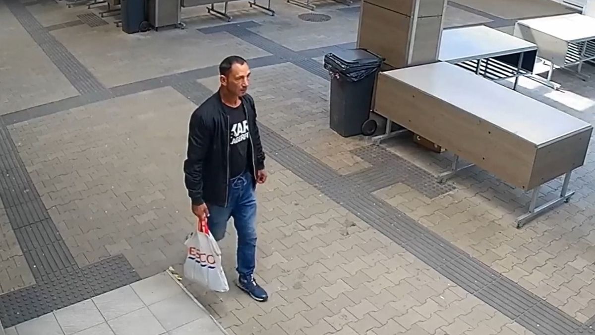 Lopás a debreceni piacnál, videón a feltételezett elkövető