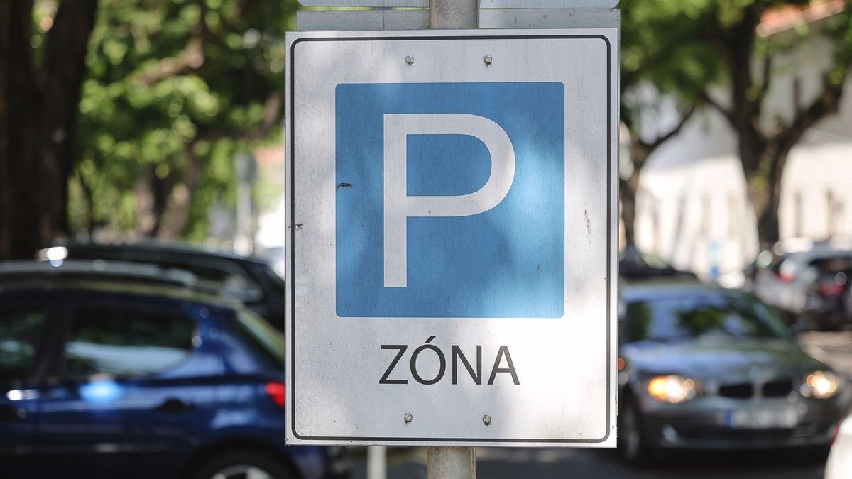 Figyelj a jelzésekre, alaposan megváltozik a parkolás Debrecenben!