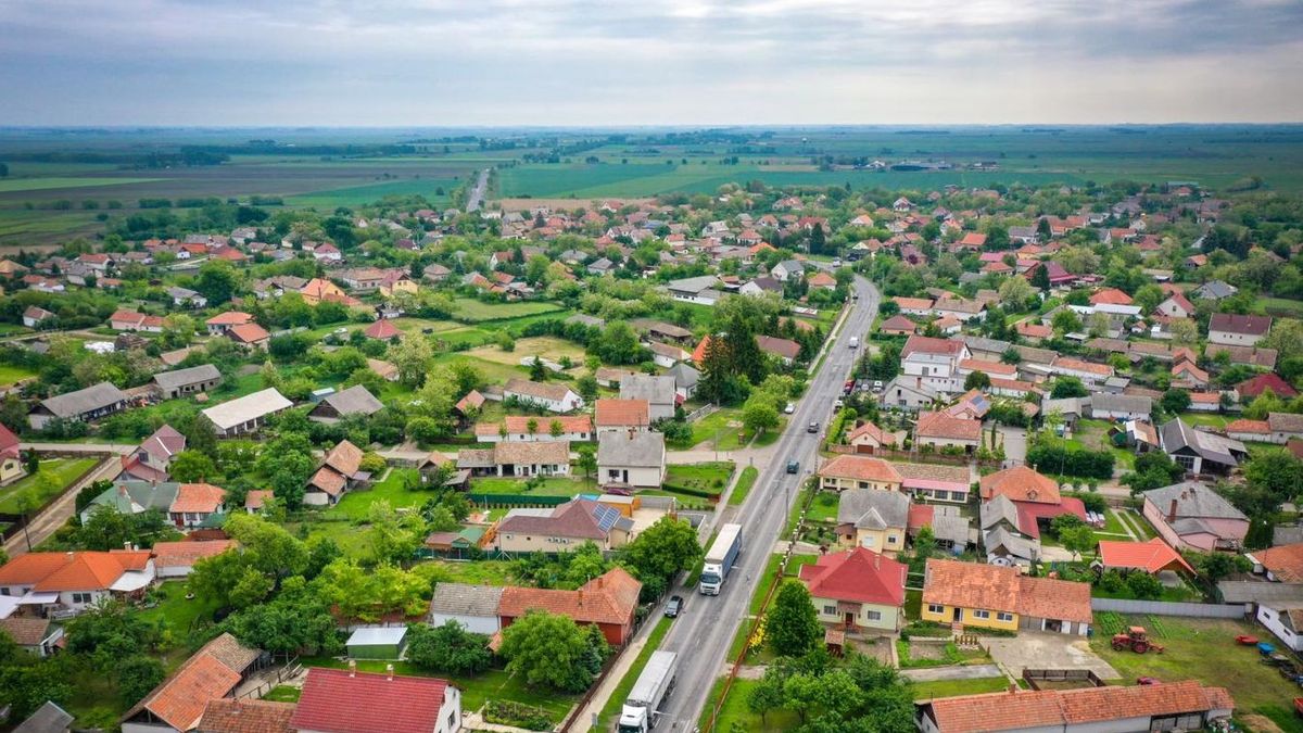 A lovakat elvitték, a gazdaság eltűnt – Saját történetein keresztül idézte fel a hajdú-bihari város legsötétebb korszakát