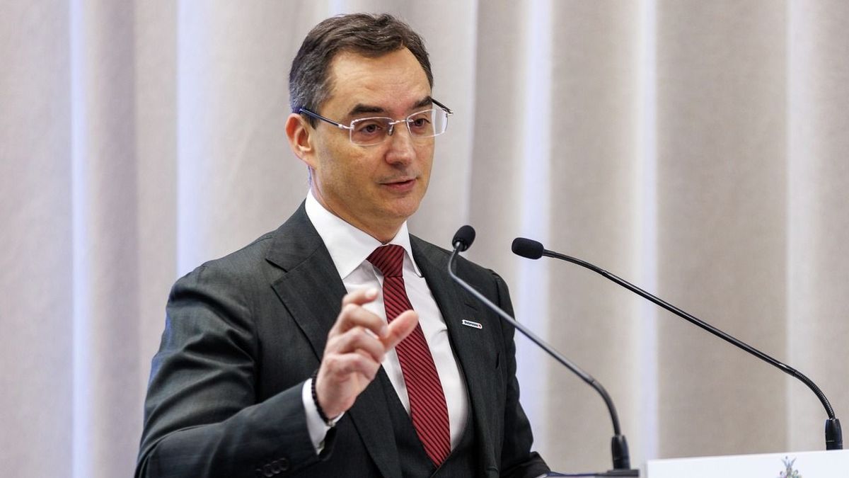 Papp László szerint kettős beszéd zajlik az akkumulátorgyárak körül