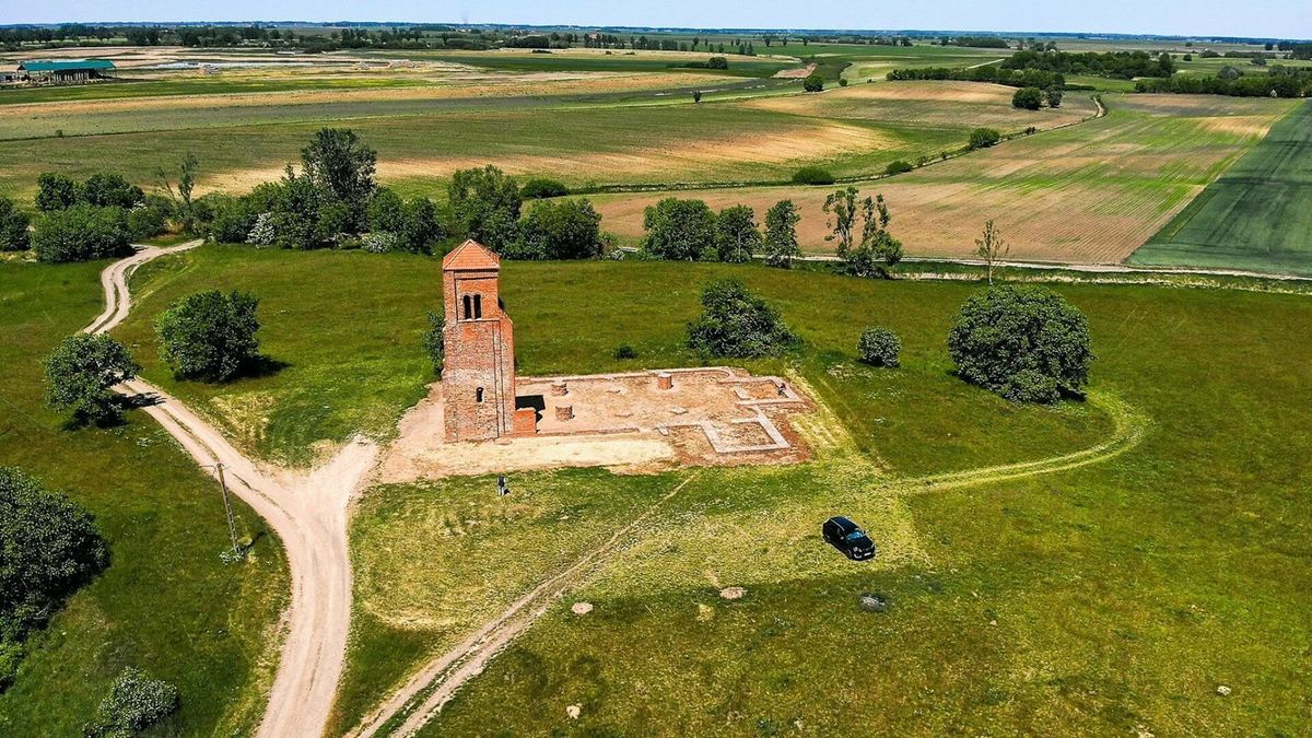 Egy egész látogatóközpont bújik majd a domb alá, különleges fejlesztés indulhat Hajdú-Biharban