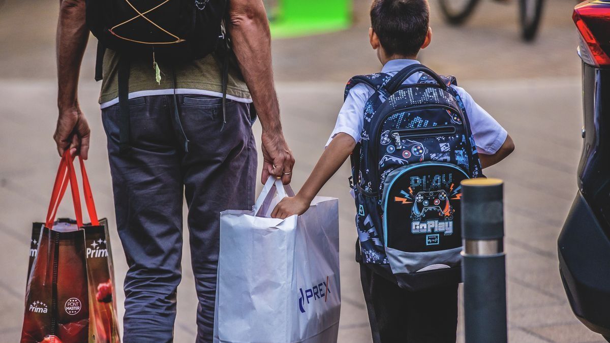 Iskolakezdési támogatás: emelt összeggel segíti a családokat