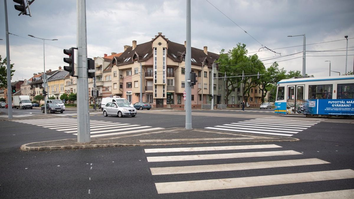 További több 10 millió forintot fordítanak a forgalmas debreceni térre, a szerződést már aláírták – látványtervekkel