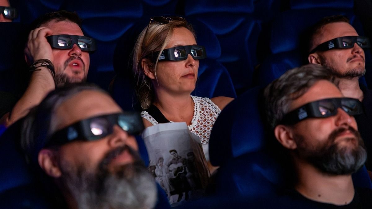 Lepergett előttünk a mozizás jövője: kipróbáltuk a felújított Apollo mozit
