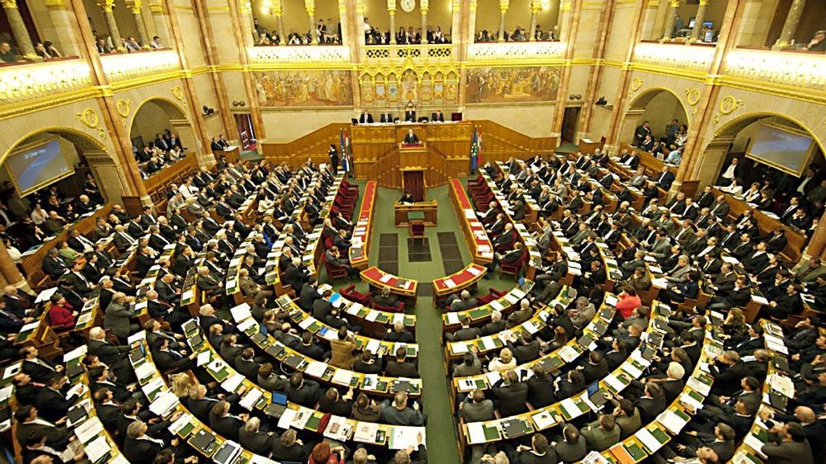 Akár húsz évre visszamenőleg is vizsgálhatják a politikusok vagyonát