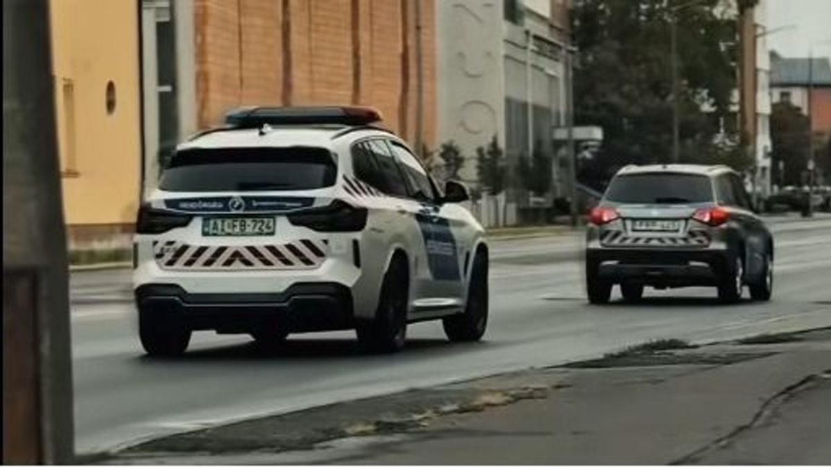 Sorra vonultak ki a rendőrök a debreceni üzletekbe – kiderült, mit kerestek! Videóval