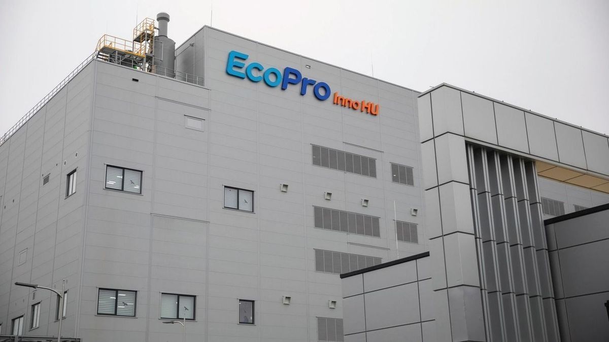 Mérgező anyag vagy félrevezetés? Megszólalt az EcoPro a közösségi médiában terjedő képekről