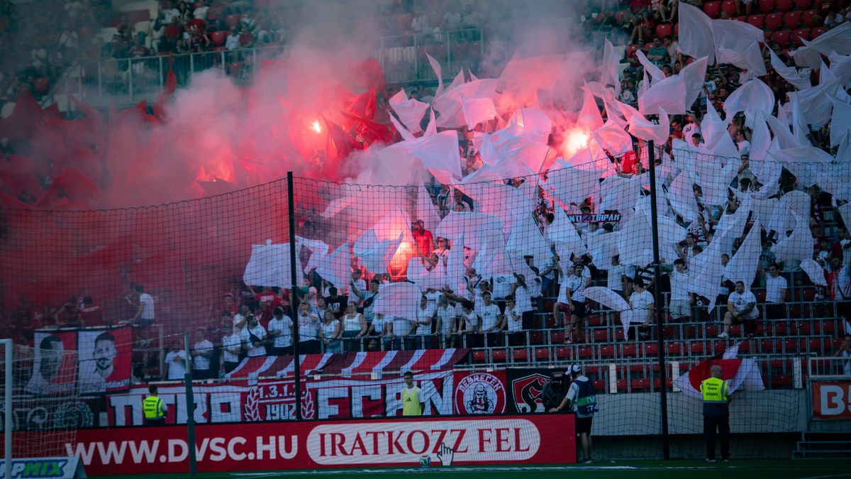 Újfent lecsapott az MLSZ a DVSC-re: szektorokra került lakat a stadionban