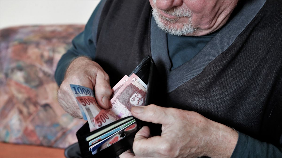 Változik a nyugdíj utalása októberben – mutatjuk, melyik napot érdemes figyelni