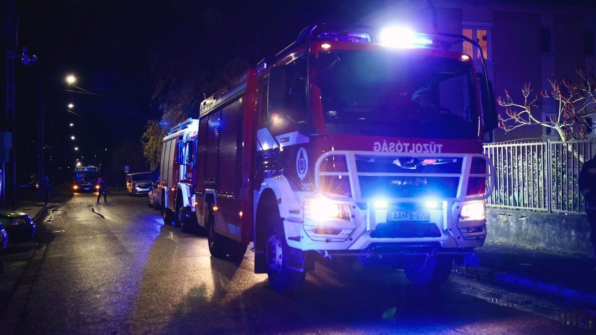 Pillanatok alatt terjedni kezdett a tűz – kigyulladt egy nyaraló Hajdúszoboszlón