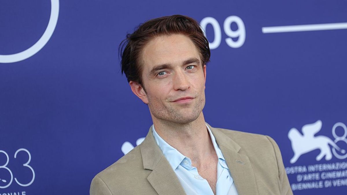 Robert Pattinson a szexuális ragadozók nyomába ered, de a film nem enged könnyű ítéletet