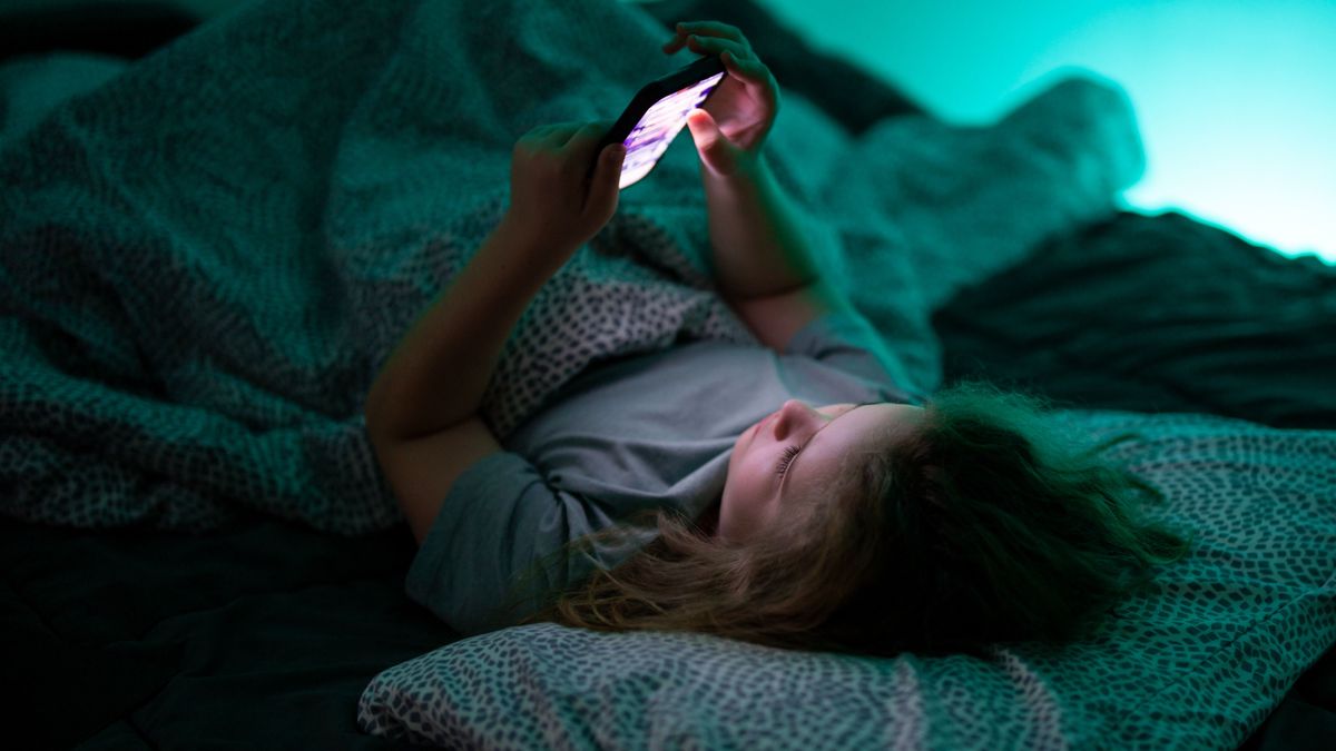 Eltűnhet a TikTok és az Instagram a gyerekek telefonjáról