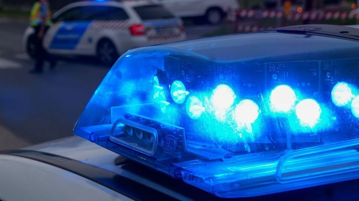 Árokba hajtott egy autó Hajdú-Biharban! A mentőket is riasztották