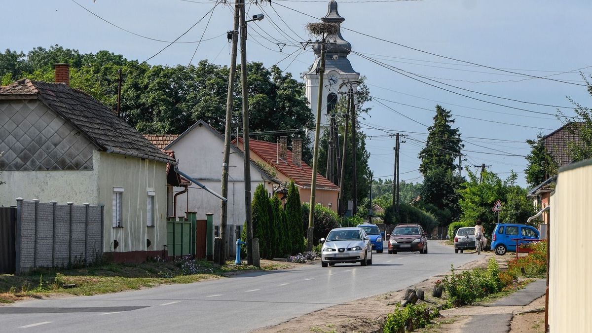 Egymást érték a riasztások hétfőn Hajdú-Biharban, kamion és autók is baleseteztek!