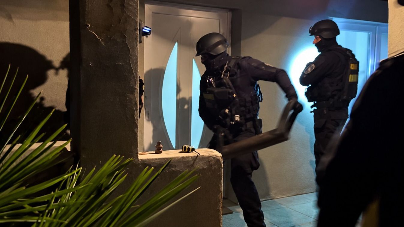 Haon Újabb hajnali rendőrségi razzia Hajdú-Biharban! Álmukban törték rá az ...