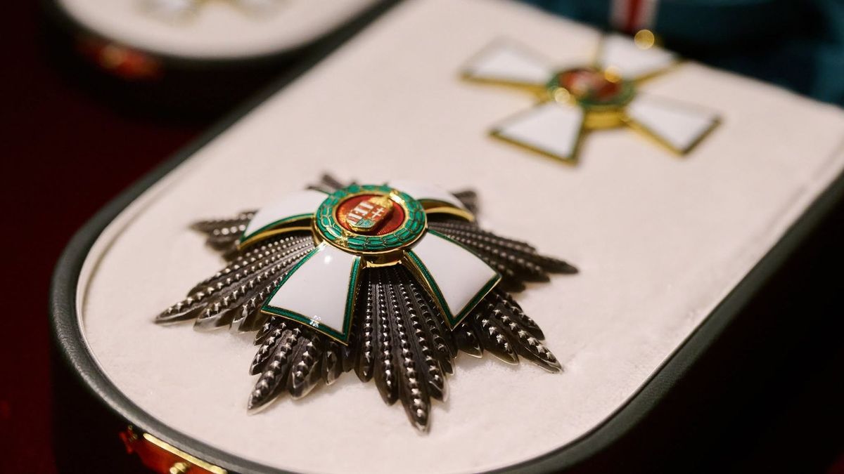Debrecen büszkeségei: ők kaptak állami kitüntetést október 23. alkalmából